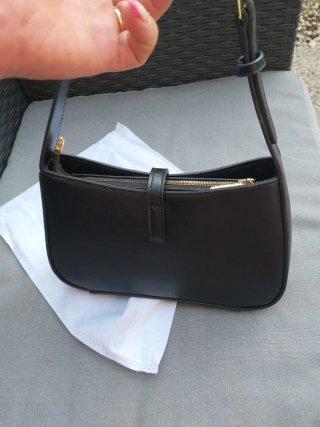 Borsa a spalla YSL nera con logo oro
