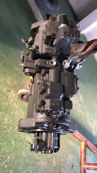 Bomba Hidráulica Kawasaki.