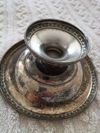 Frutero antiguo de metal