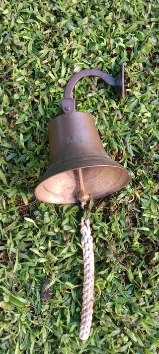 Campana Náutica Bronce con Soporte