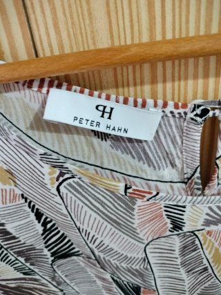 Blusa estampada mangas cortas talla 44