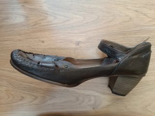 Scarpe col tacco marroni da donna taglia 42