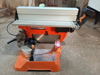 Sierra Hibrida Legna de Mesa con Ingletadora