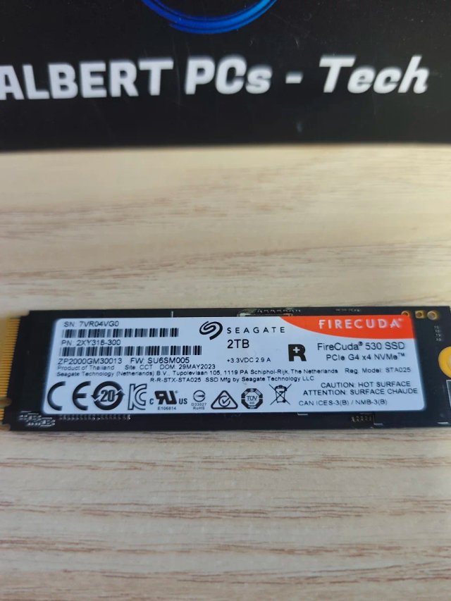 2tb Seagate Firecuda PCIe 4 7300MB/s NVMe SSD