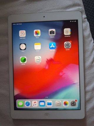 iPad Air A1474 Plata/Blanco