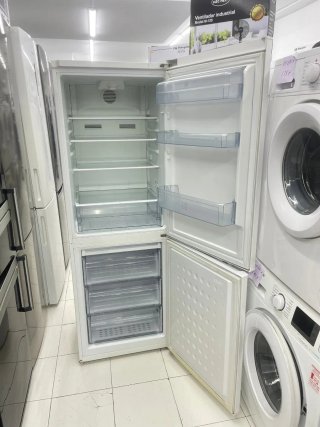 Nevera Beko Combi Blanca