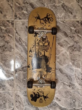 Patinete y monopatín Oxelo con casco original