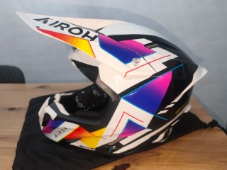 Casco Airoh Twist 3