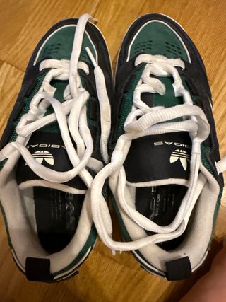 Zapatillas Adidas Negras y Verdes