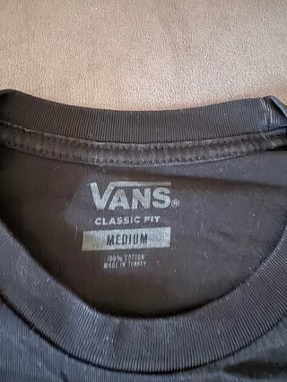 Camiseta Vans Negra Estampado Rosa Talla M