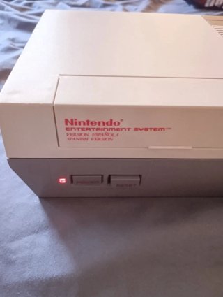 Consola Nintendo NES con mandos