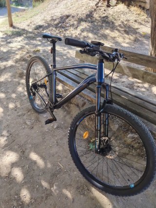 Bicicleta da montagna blu