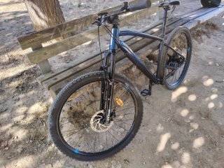 Bicicleta da montagna blu