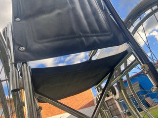 Silla de ruedas plegable azul metálica Uribarri
