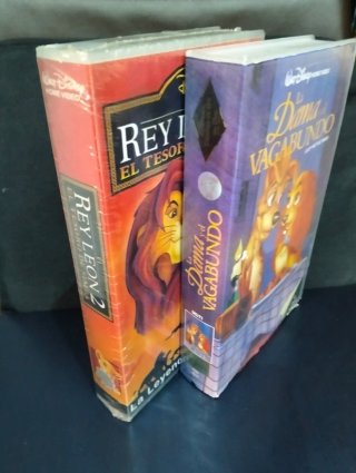 VHS Disney: El Rey León 2 y La Dama y el Vagabundo