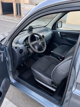 Peugeot Partner – 212.159 km – 5 plazas – Baca