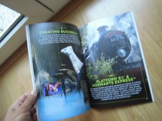THE OFFICIAL GUIDE THE MAKING OF HARRY POTTER
