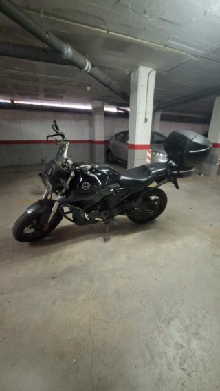 Zontes G125 Negra con Baúl