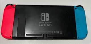 Nintendo Switch Azul y Rojo