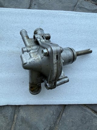 Bomba Agua CBR 600F 2001 Averiada