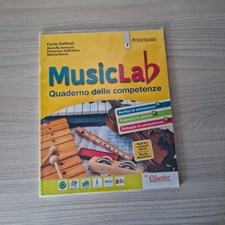 Libro di musica "MusicLab" per scuola media.
