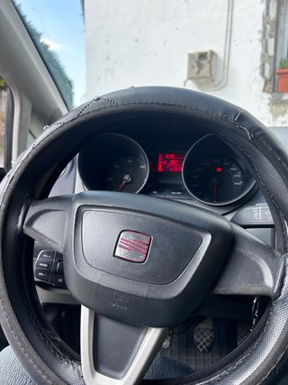 Seat ibiza  Motor 1.2 diesel  2010