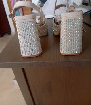 ZAPATOS DE FIESTA NUEVOS SIN ESTRENAR 10€ Precioso