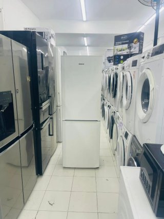 Nevera marca Beko con garantía Transporte