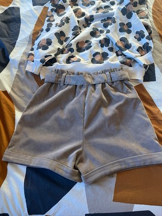 Conjunto shorts de pana y sudadera niña
