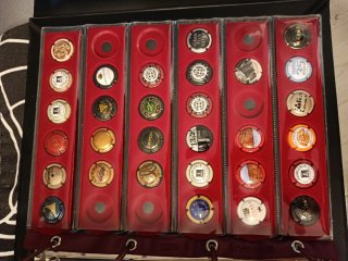Collezione di 340 tappi di cava