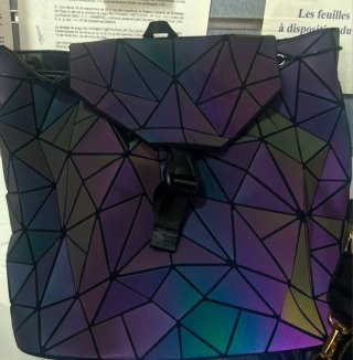 Mochila holográfica geométrica y grande
