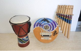 Kalimba, Tambor y Flauta de Pan