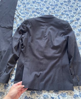 Traje de hombre gris talla M