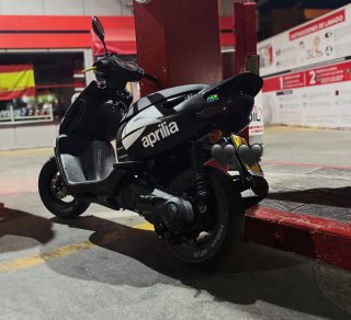 Aprilia Sonic Negra Scooter,negociable... o cambio