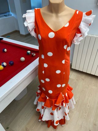 321 Sevillana Lunares talla 36 S
