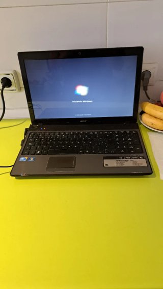 Acer Aspire 5741 Portátil