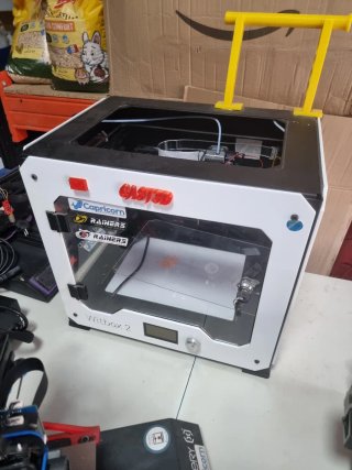 Impresora 3D 6 unidades + Repuestos y pantalla