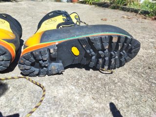 Botas Montaña La Sportiva Nepal Evo T43.5