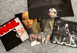 Yves 4th EP NAIL Kpop Album