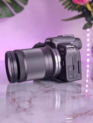 Canon R10 + Objetivo 18-150mm