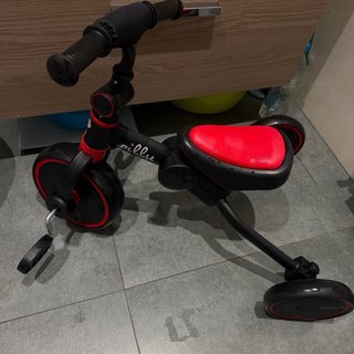 Triciclo infantil