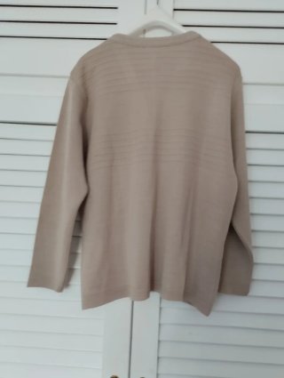 Chaqueta de lana beige para mujer