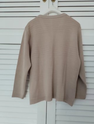 Chaqueta de lana beige para mujer