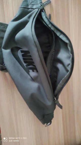 Riñonera Nike Negra y Gris