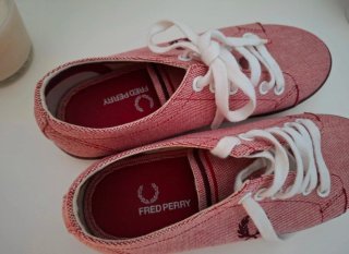 Bambas Fred Perry rojas