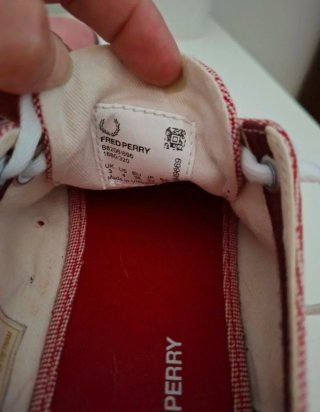 Bambas Fred Perry rojas
