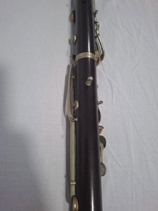 Clarinete antiguo de madera
