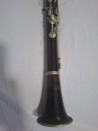Clarinete antiguo de madera