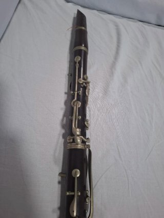Clarinete antiguo de madera