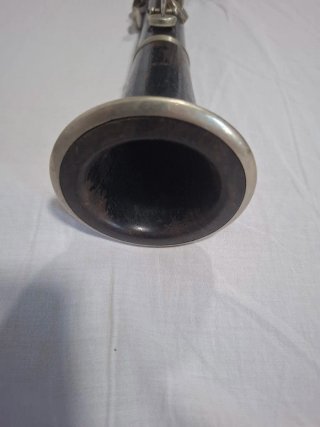 Clarinete antiguo de madera